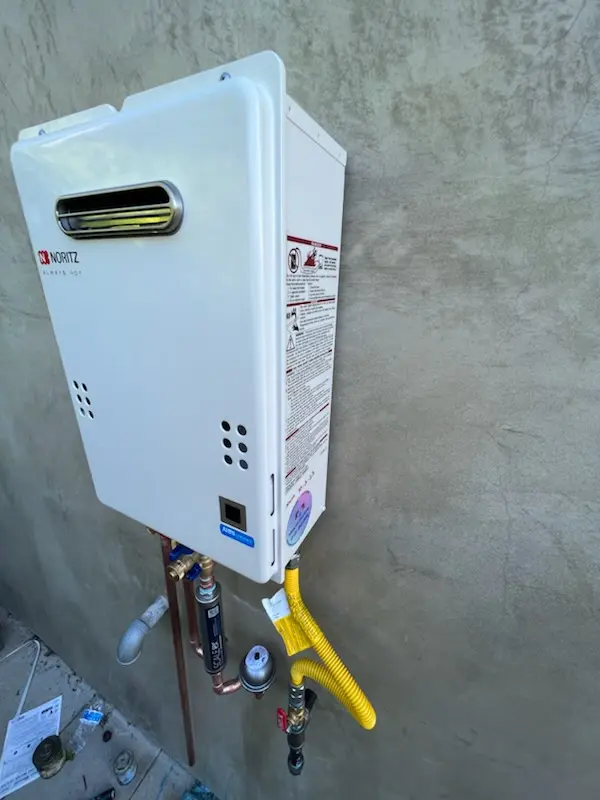Tankless water heater installation for Oreland homes